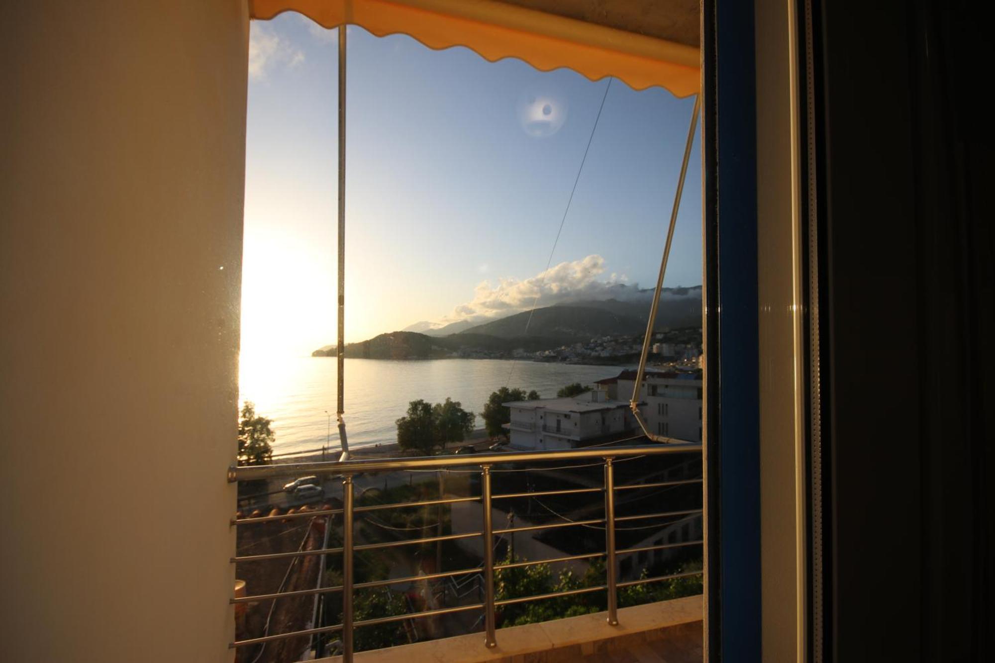 Rooms With View Химар Екстериор снимка