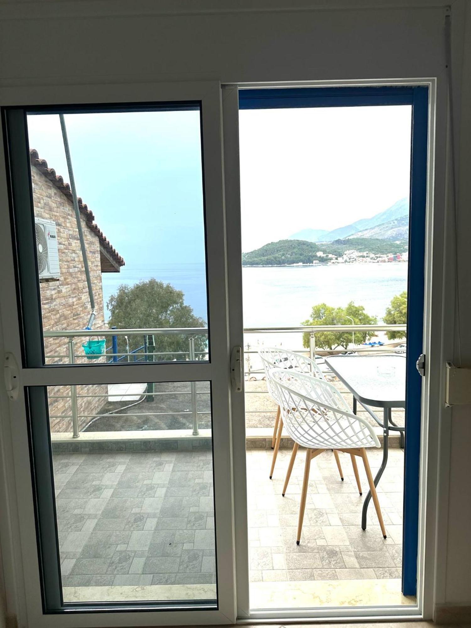 Rooms With View Химар Стая снимка
