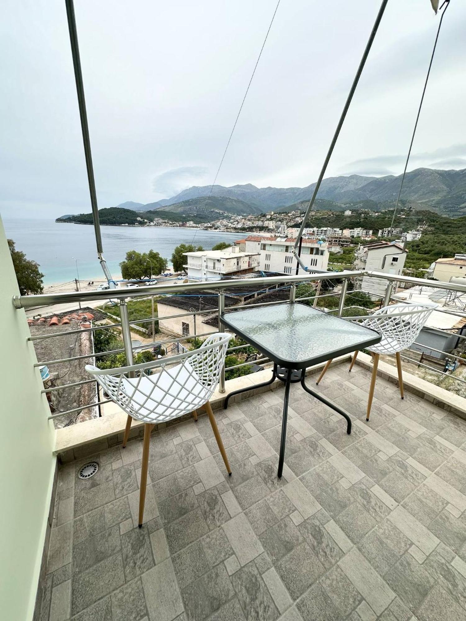 Rooms With View Химар Стая снимка
